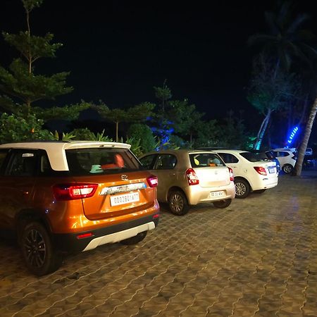 The Adventure Luxury Hotel Bhubaneswar Bagian luar foto