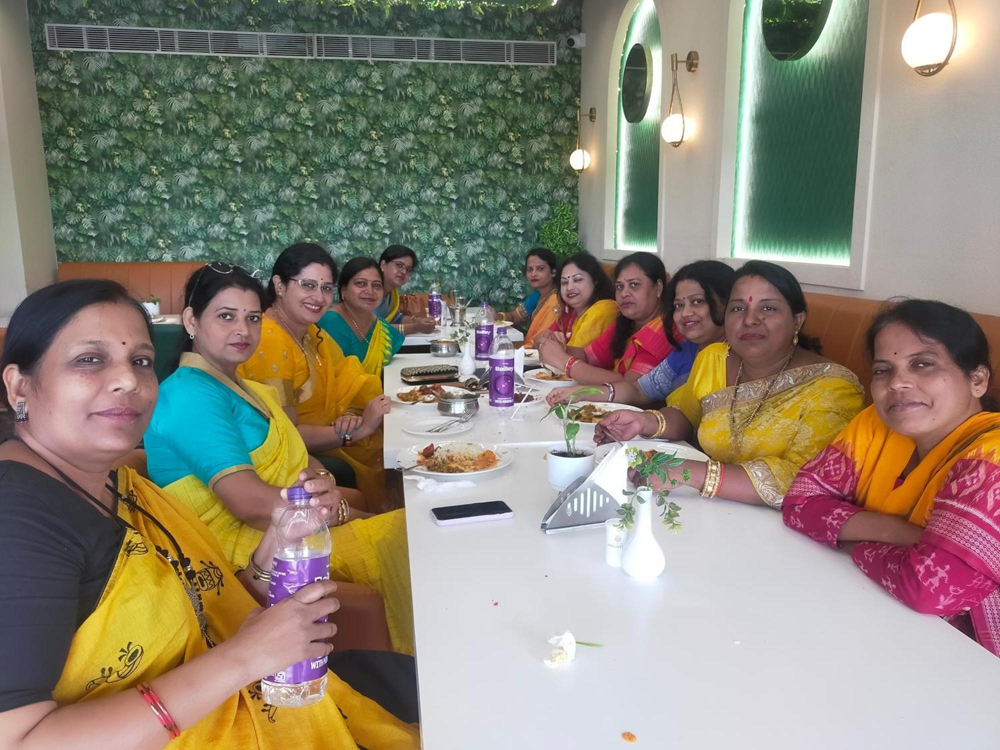 The Adventure Luxury Hotel Bhubaneswar Bagian luar foto